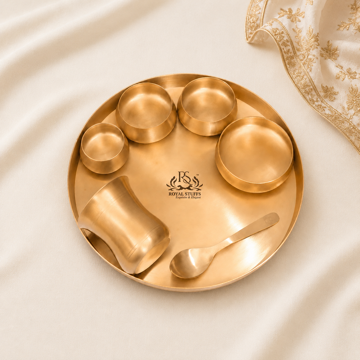 Curved Matt Finish Thali Set - 7-Piece Set for Exquisite Dining Experience