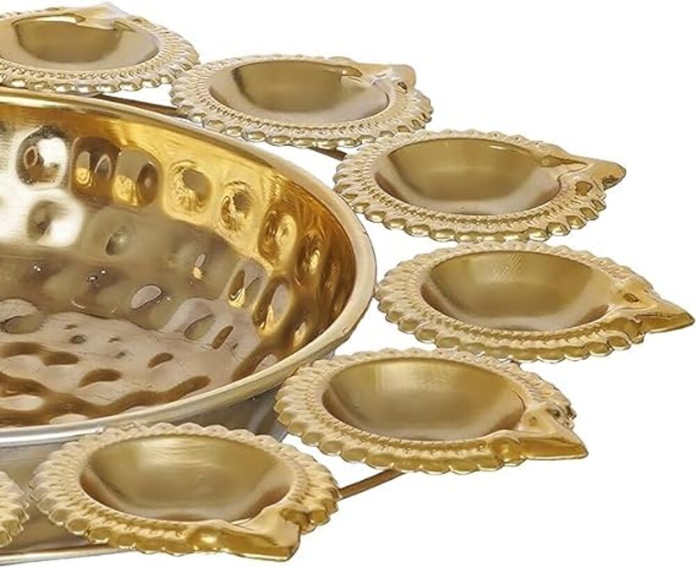 ROYALSTUFFS Metal Urli with Diyas Iron 13 - Cup Candle Holder  (Gold, Pack of 1)