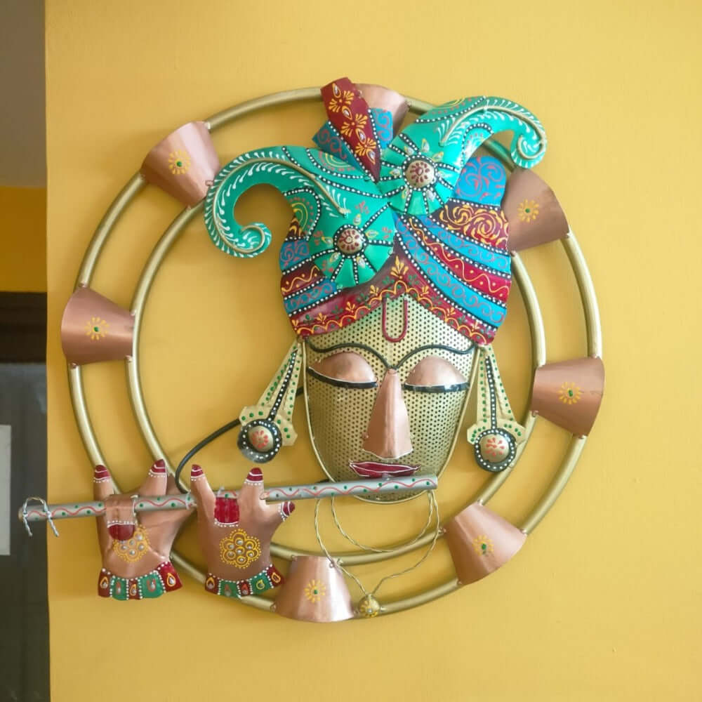 ROYALSTUFFS Krishna Playing Flute With Inbuilt LED Light Decorative Metal Wall Hangings With Light For Wall Décor – Round Iron Metal Wall Hanging For Home Decoration and Café Decoration