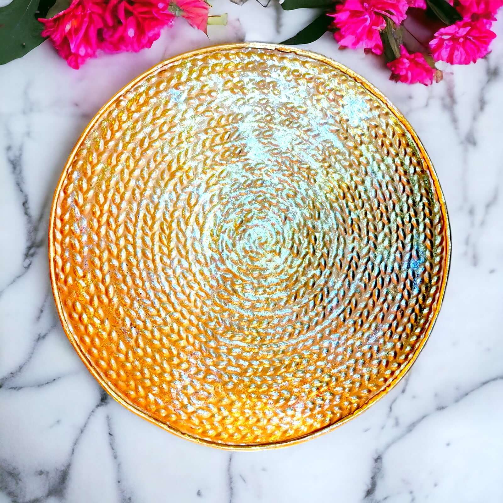 ROYALSTUFFS Metal Round Platter – Carved  – Glittery Gold and Silver (12×0.5 inch)