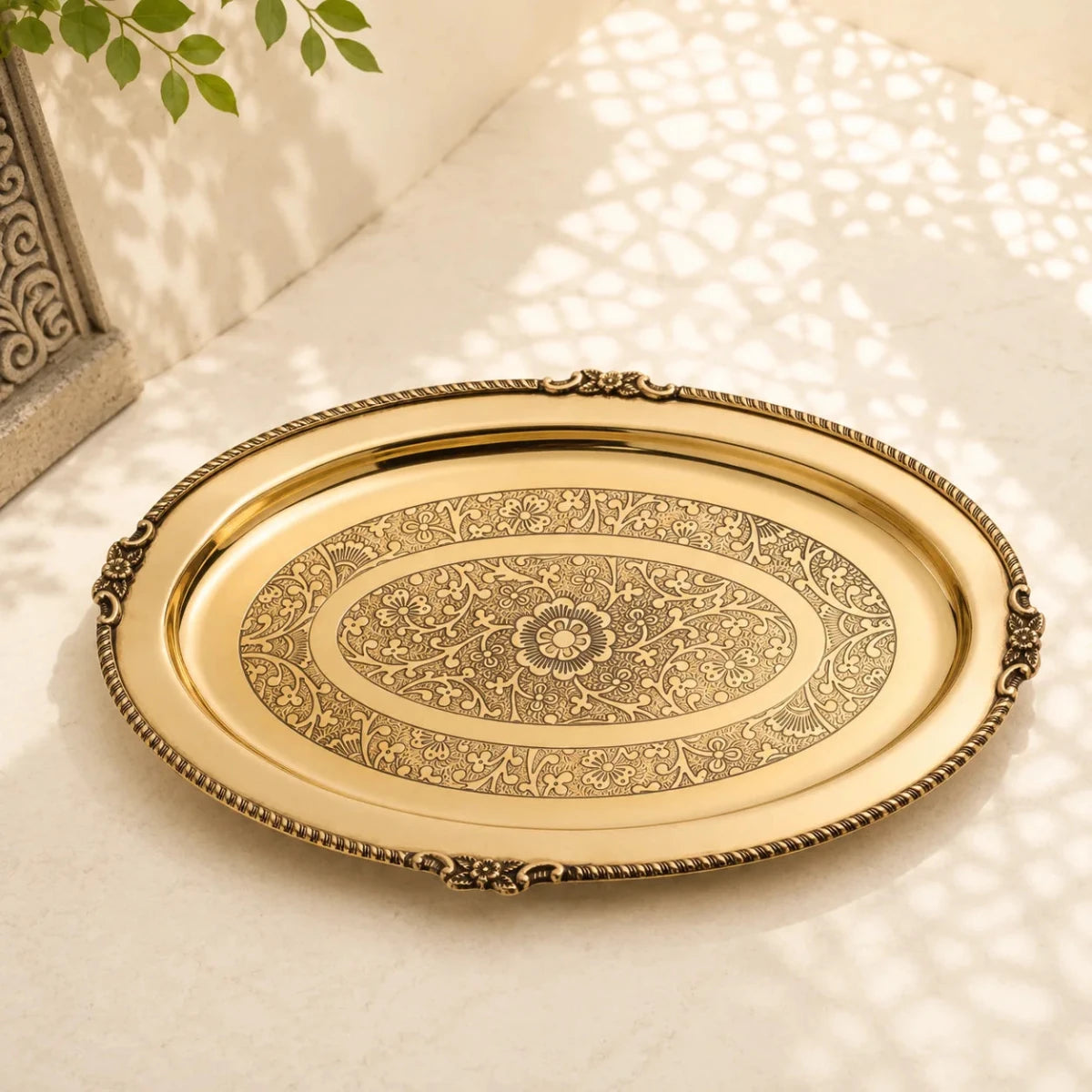 Brass Handcrafted Oval Tray / Platter - Royalstuffs.com