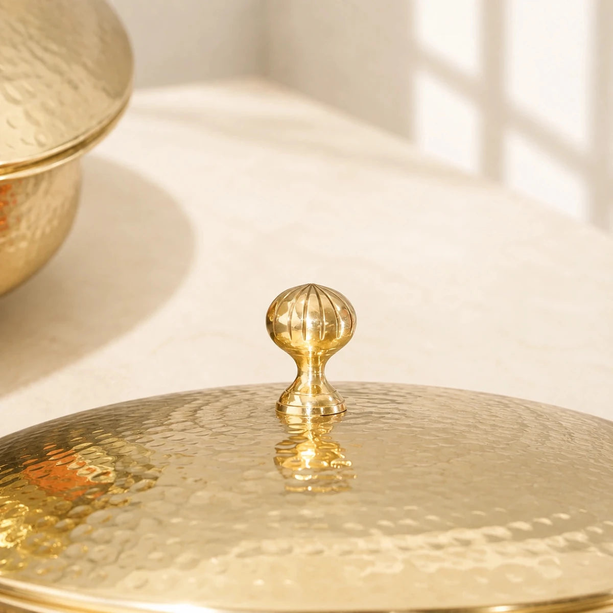 Hammered Brass Handi with Lid & Tin (Kalai) Coating – Traditional Heavy Brass Cooking & Serving Pot | RoyalStuffs - Royalstuffs.com