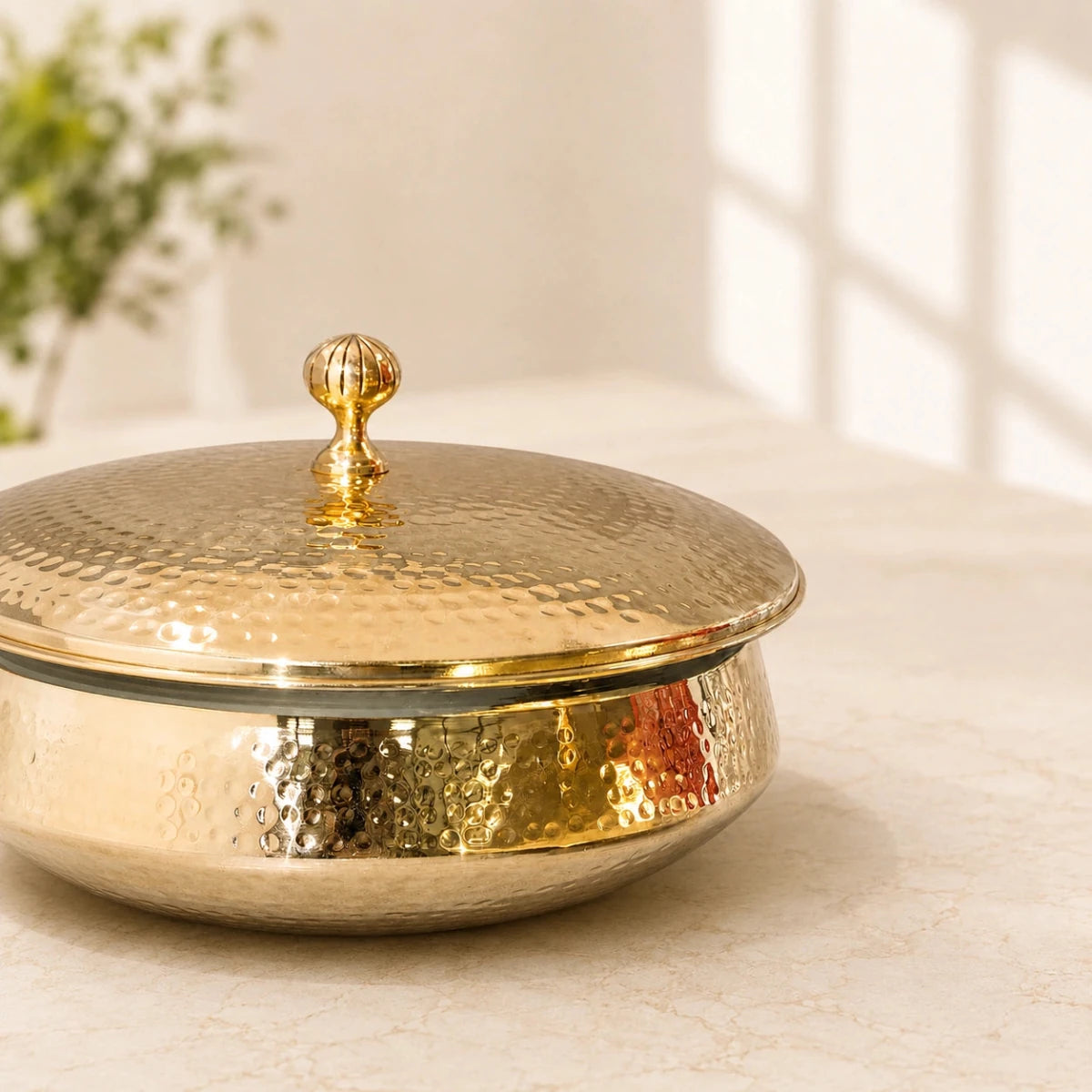 Hammered Brass Handi with Lid & Tin (Kalai) Coating – Traditional Heavy Brass Cooking & Serving Pot | RoyalStuffs - Royalstuffs.com