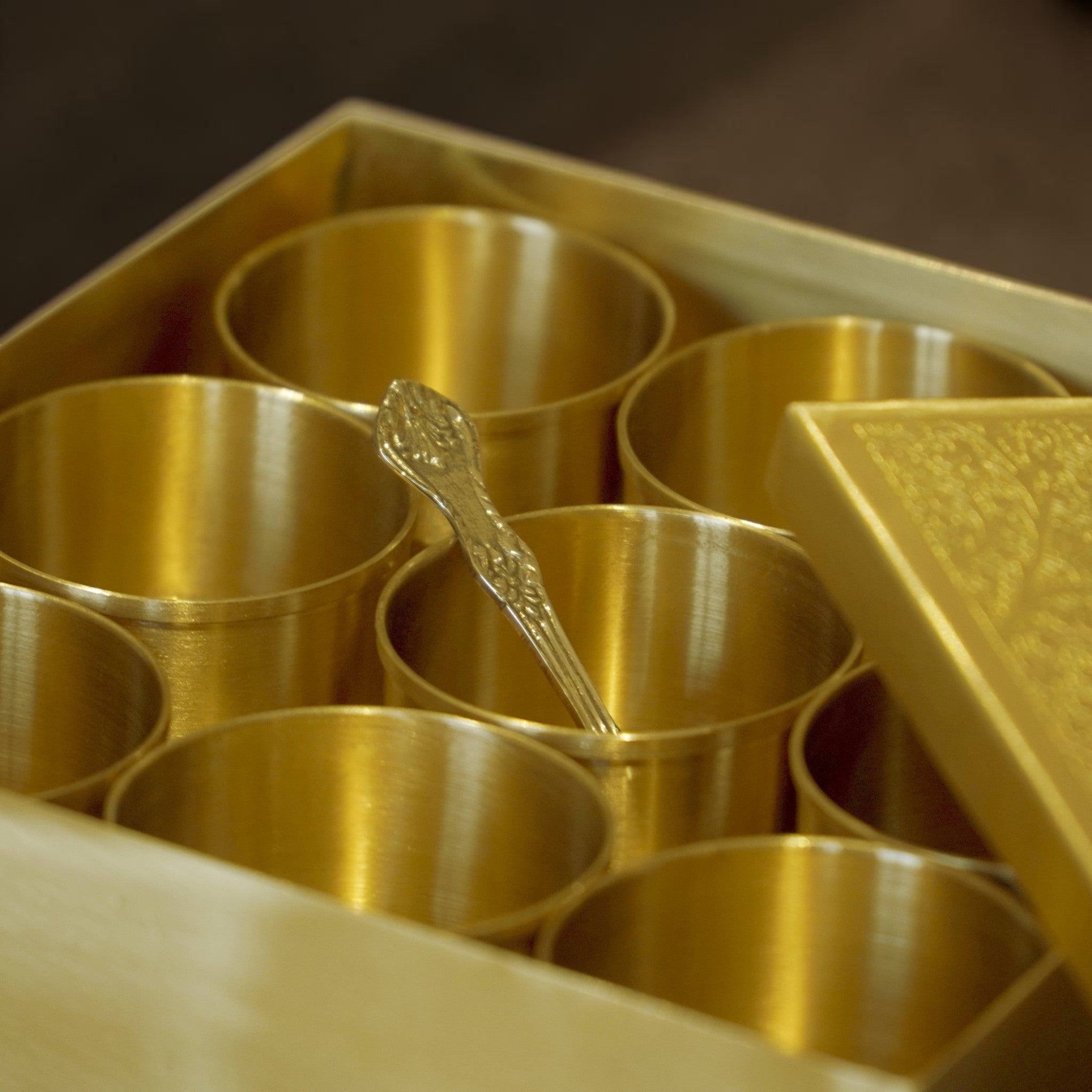 Hammered Brass Masaladani Square Shape with Tin (Kalai) Coating – Premium Spice Box with Lid & Spoon | Medium | RoyalStuffs - Royalstuffs.com