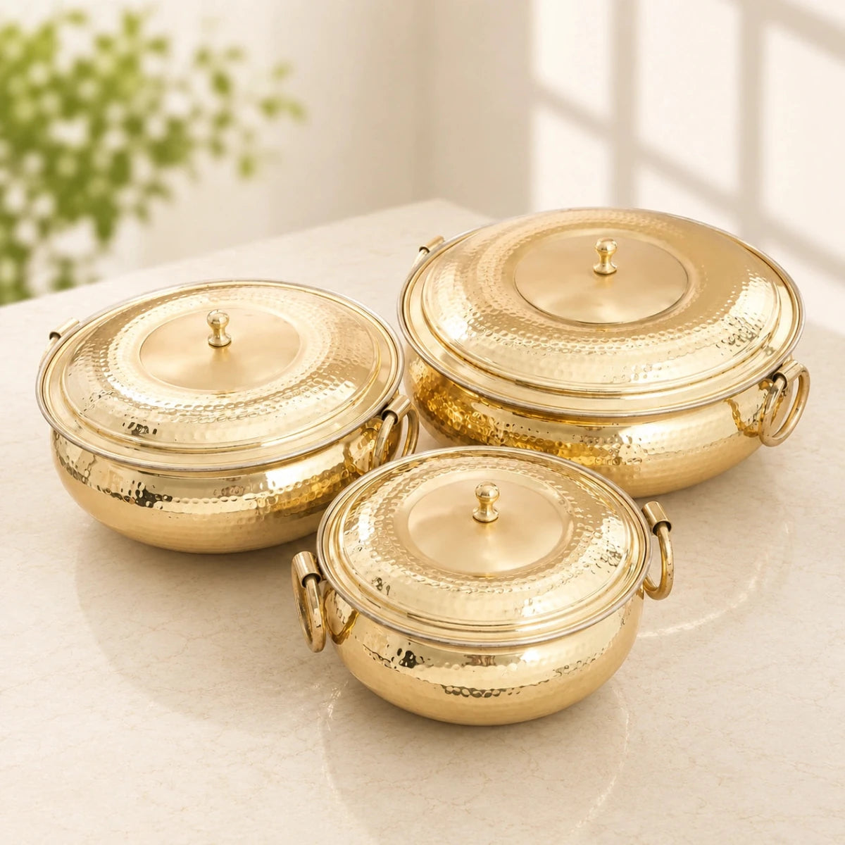 Hammered Mughlai Style Brass Handi with Lid & Tin (Kalai) Coating – Traditional Heavy Brass Cooking Pot | 3 Sizes | RoyalStuffs - Royalstuffs.com