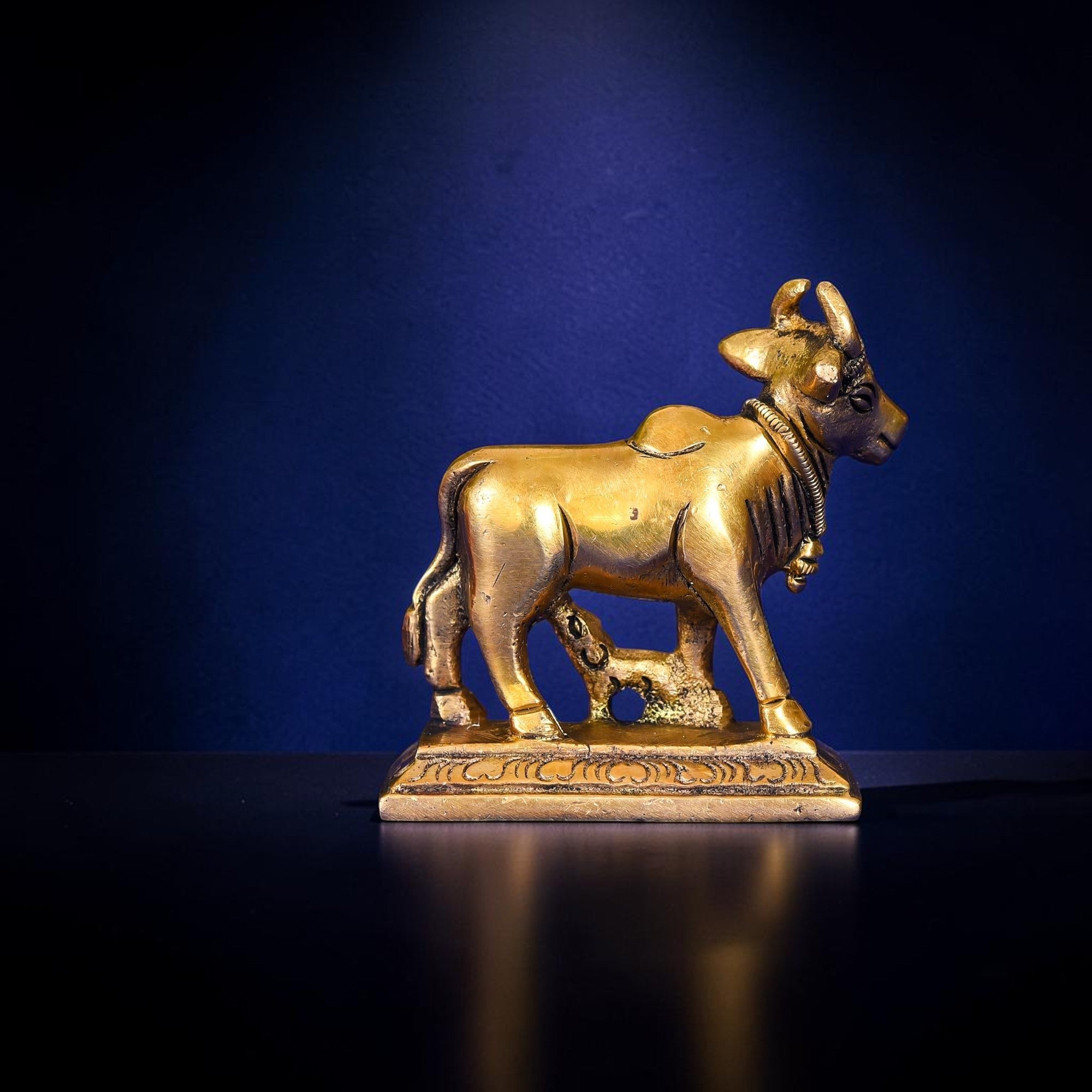 Handcrafted Brass Kamdhenu Cow with Calf Idol (2.3 Inch) | RoyalStuffs - Royalstuffs.com