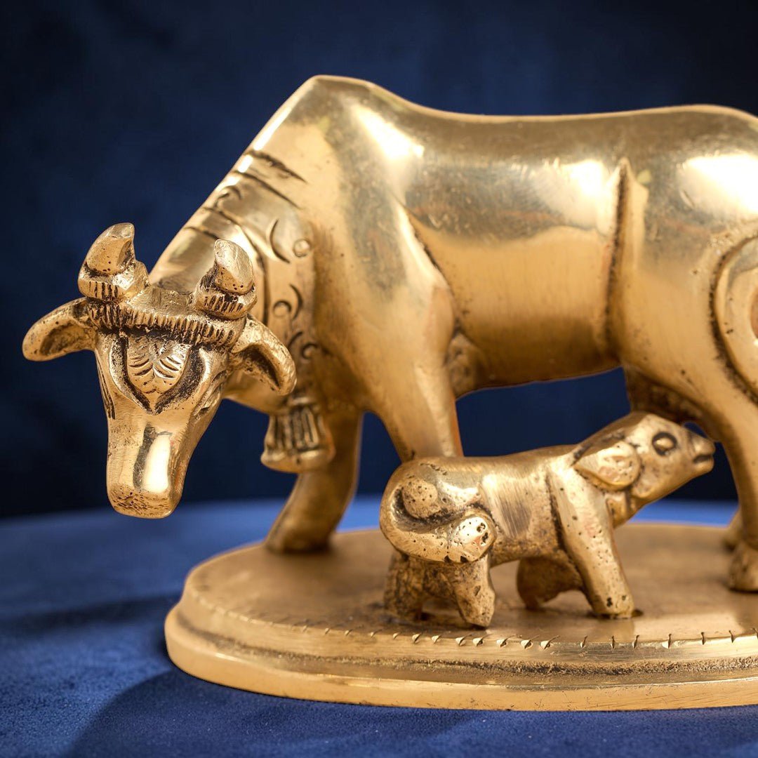 Handcrafted Brass Kamdhenu Cow with Calf Idol (2.5 Inch) | RoyalStuffs - Royalstuffs.com