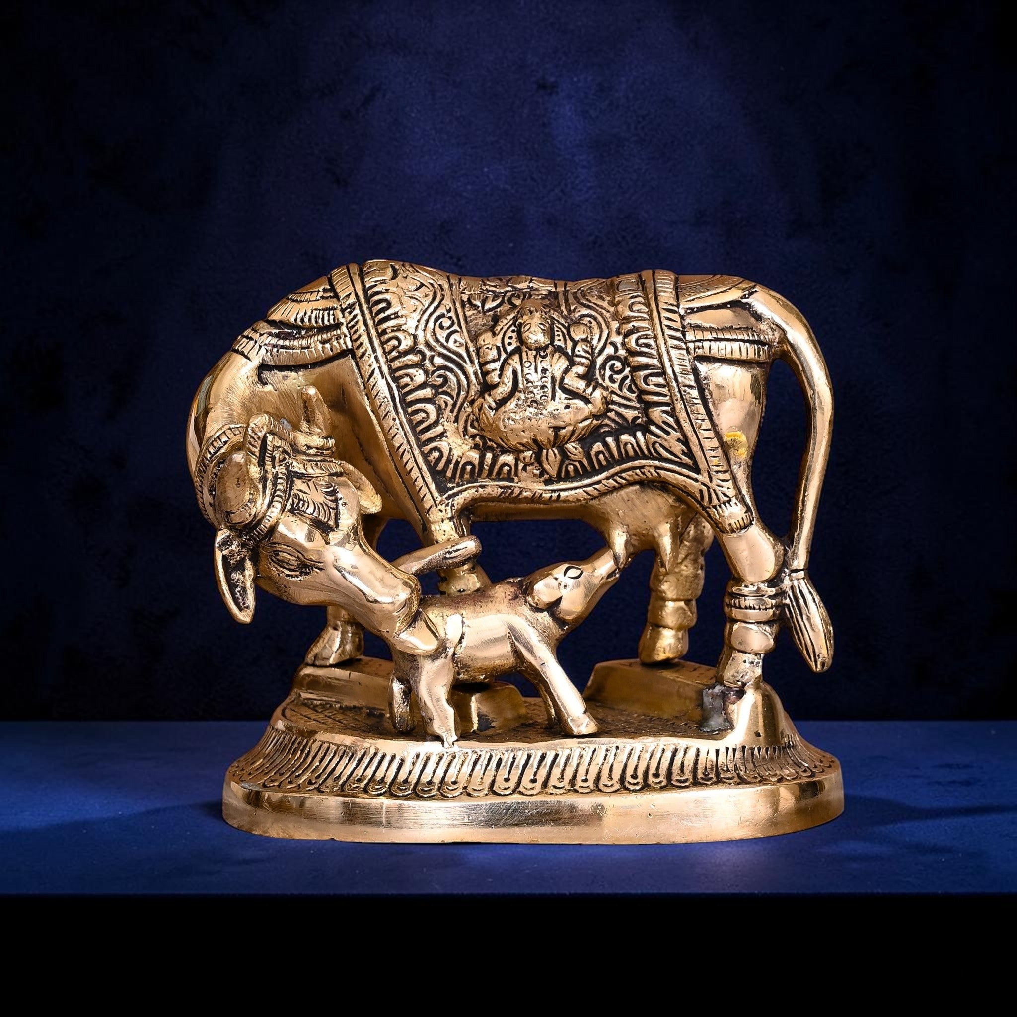Handcrafted Brass Kamdhenu Cow with Calf Idol (4.5 Inch) | RoyalStuffs - Royalstuffs.com