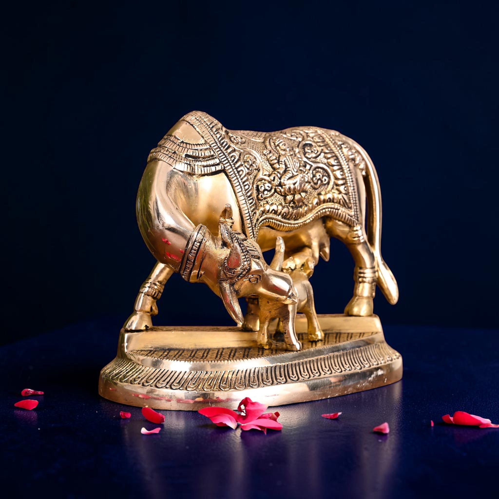 Handcrafted Brass Kamdhenu Cow with Calf Idol (5 Inch) | RoyalStuffs - Royalstuffs.com