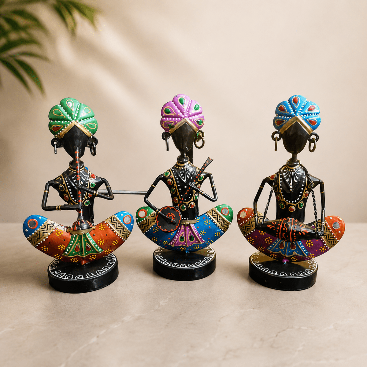 Rajasthani Metal/Iron Safa Men Set of 3 With Earing (Multi Color) (4.5x3x8 Inches) - Royalstuffs.com