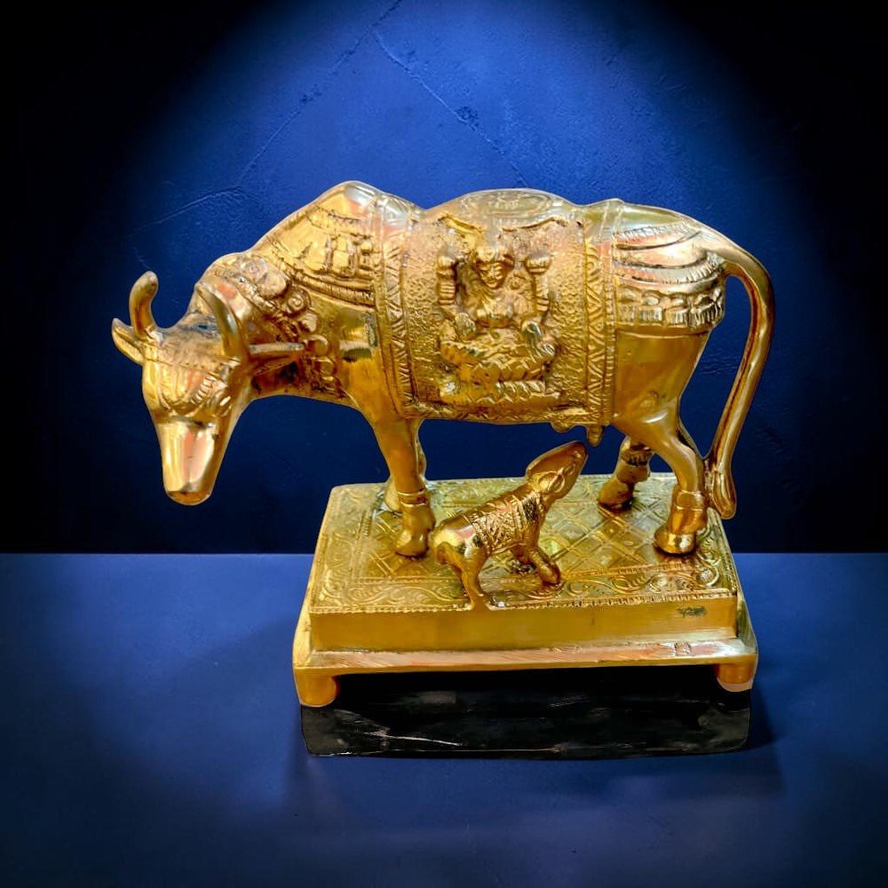 ROYALSTUFFS Kamdhenu Collections Brass statue Cow And Calf Statue Showpiece 5 inches height - Royalstuffs.com