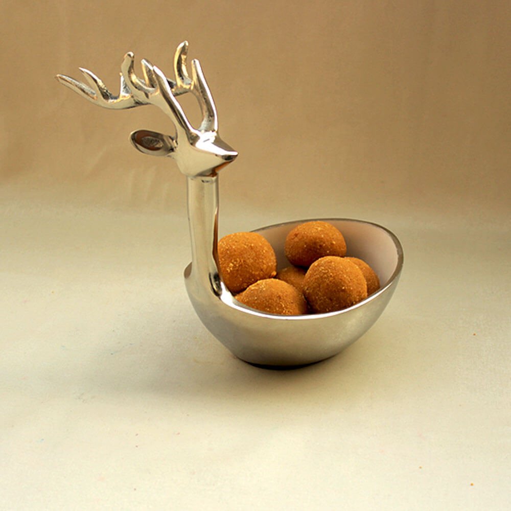 ROYALSTUFFS Multipurpose Golden Metallic Holiday Decorative Deer Bowl 8 inch Tall (Silver) - Royalstuffs.com