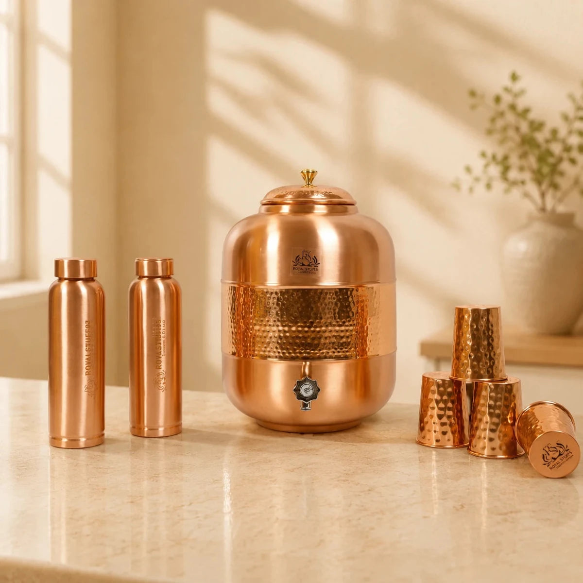 ROYALSTUFFS Pure Copper Drinkware Water Dispenser | Hammered Finish | Ayurveda Health Healing 8 Liters Storage Water Container Tank with Set of 4 Tumbler Glasses and 2 Copper Bottle - Royalstuffs.com