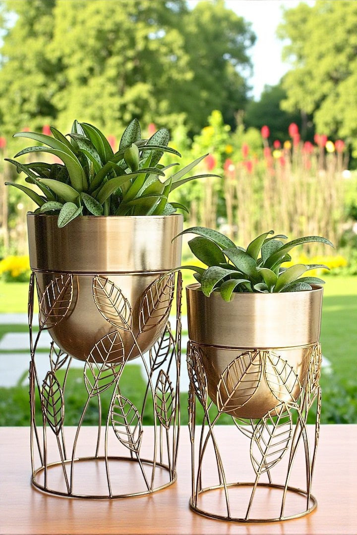 Decorative Metal Indoor Planters with Stands