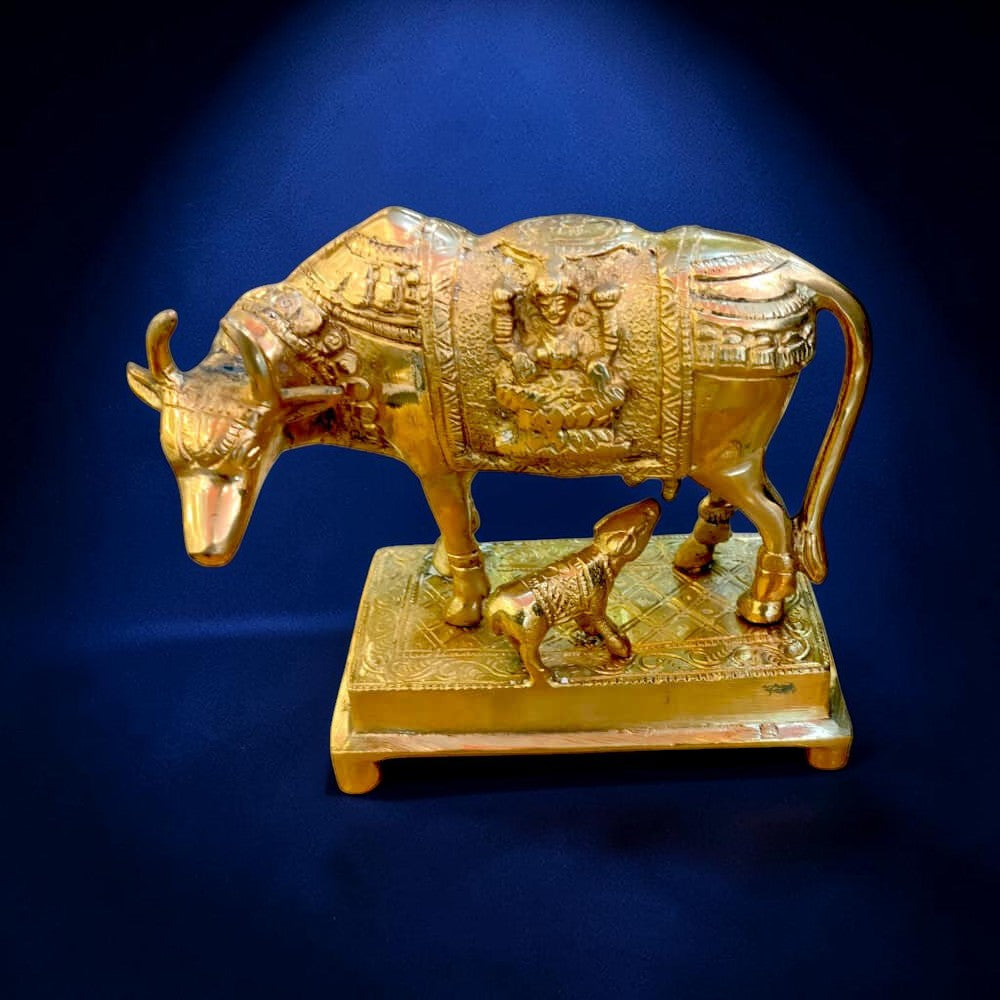 ROYALSTUFFS Kamdhenu Collections Brass statue Cow And Calf Statue Showpiece  5 inches height