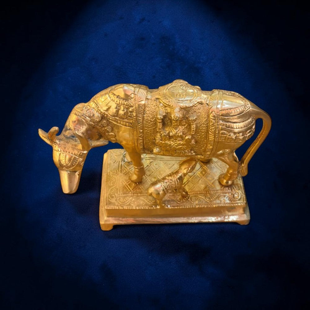 ROYALSTUFFS Kamdhenu Collections Brass statue Cow And Calf Statue Showpiece  5 inches height