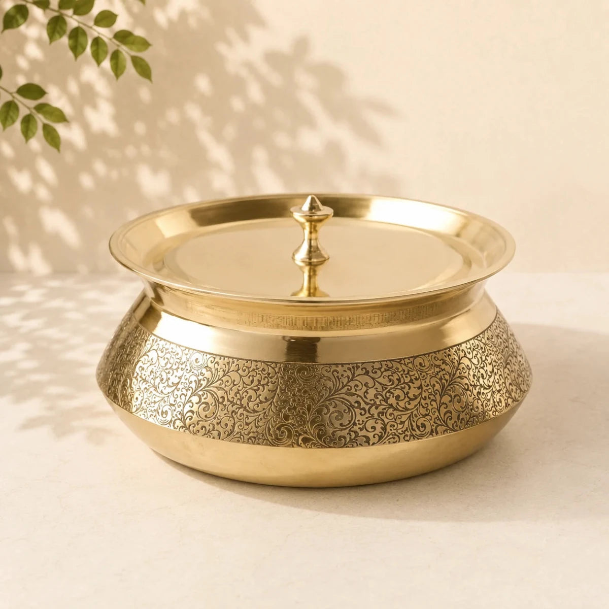 Brass Royal Handi with Lid - Royalstuffs.com