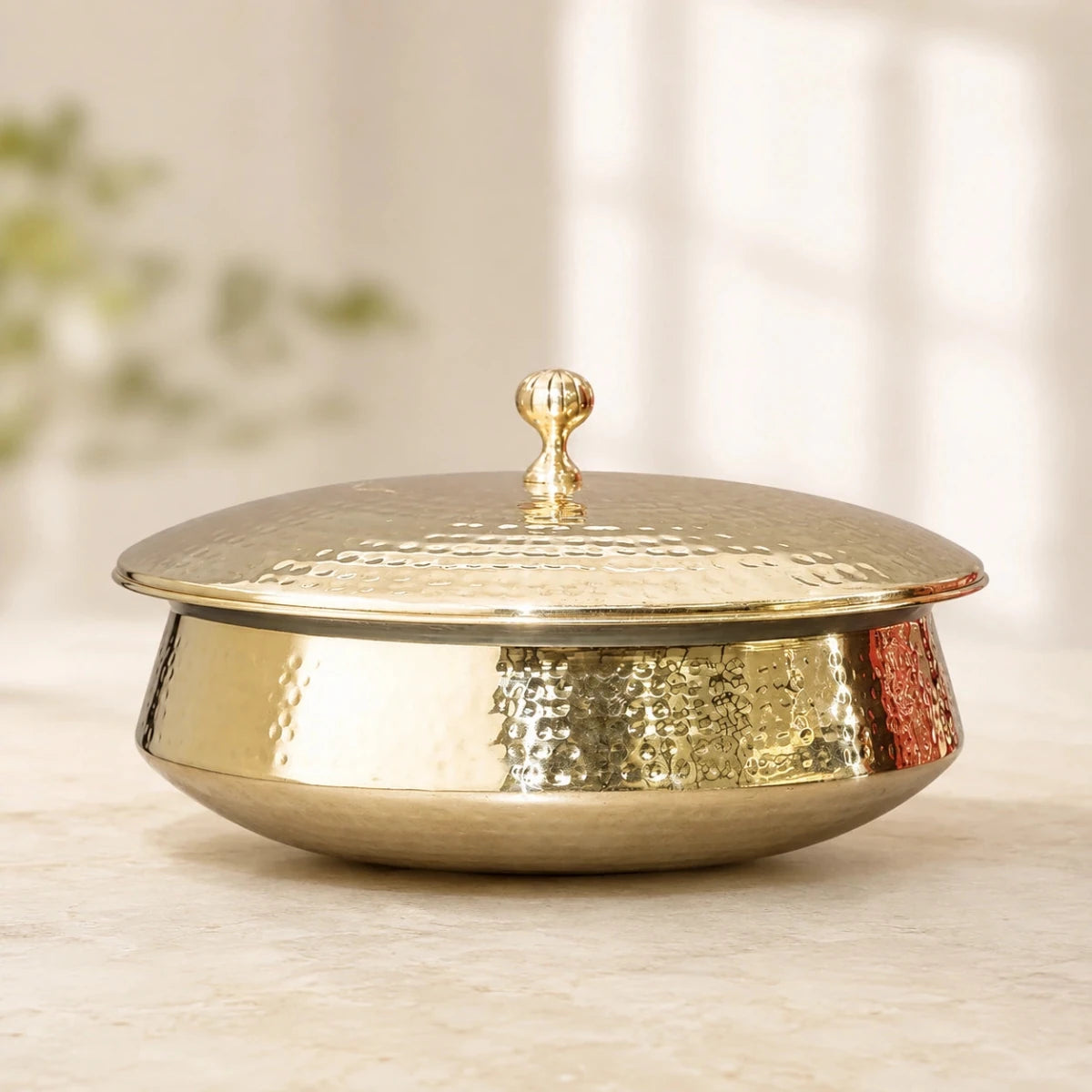 Hammered Brass Handi with Lid & Tin (Kalai) Coating – Traditional Heavy Brass Cooking & Serving Pot | RoyalStuffs - Royalstuffs.com