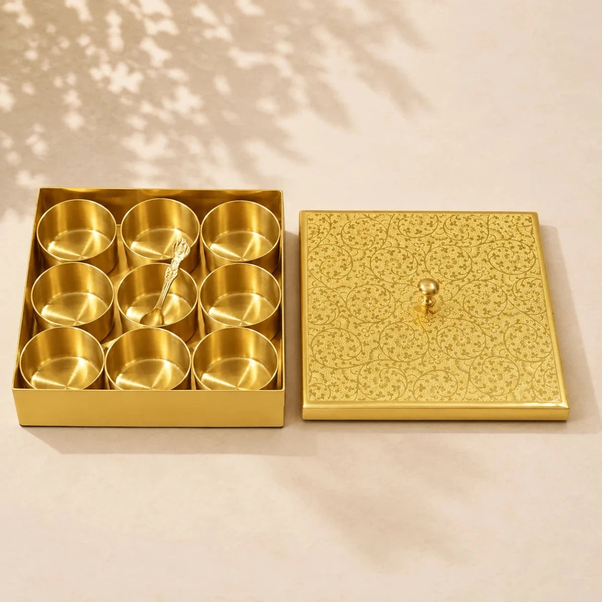 Hammered Brass Masaladani Square Shape with Tin (Kalai) Coating – Premium Spice Box with Lid & Spoon | Medium | RoyalStuffs - Royalstuffs.com