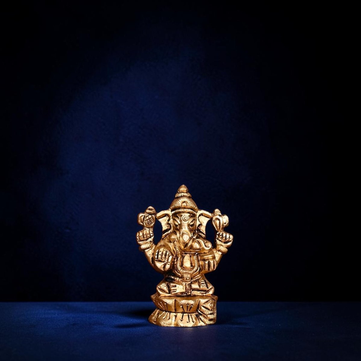 Handcrafted Brass Blessing Sitting Ganesha Idol (2.2 Inch) | RoyalStuffs - Royalstuffs.com