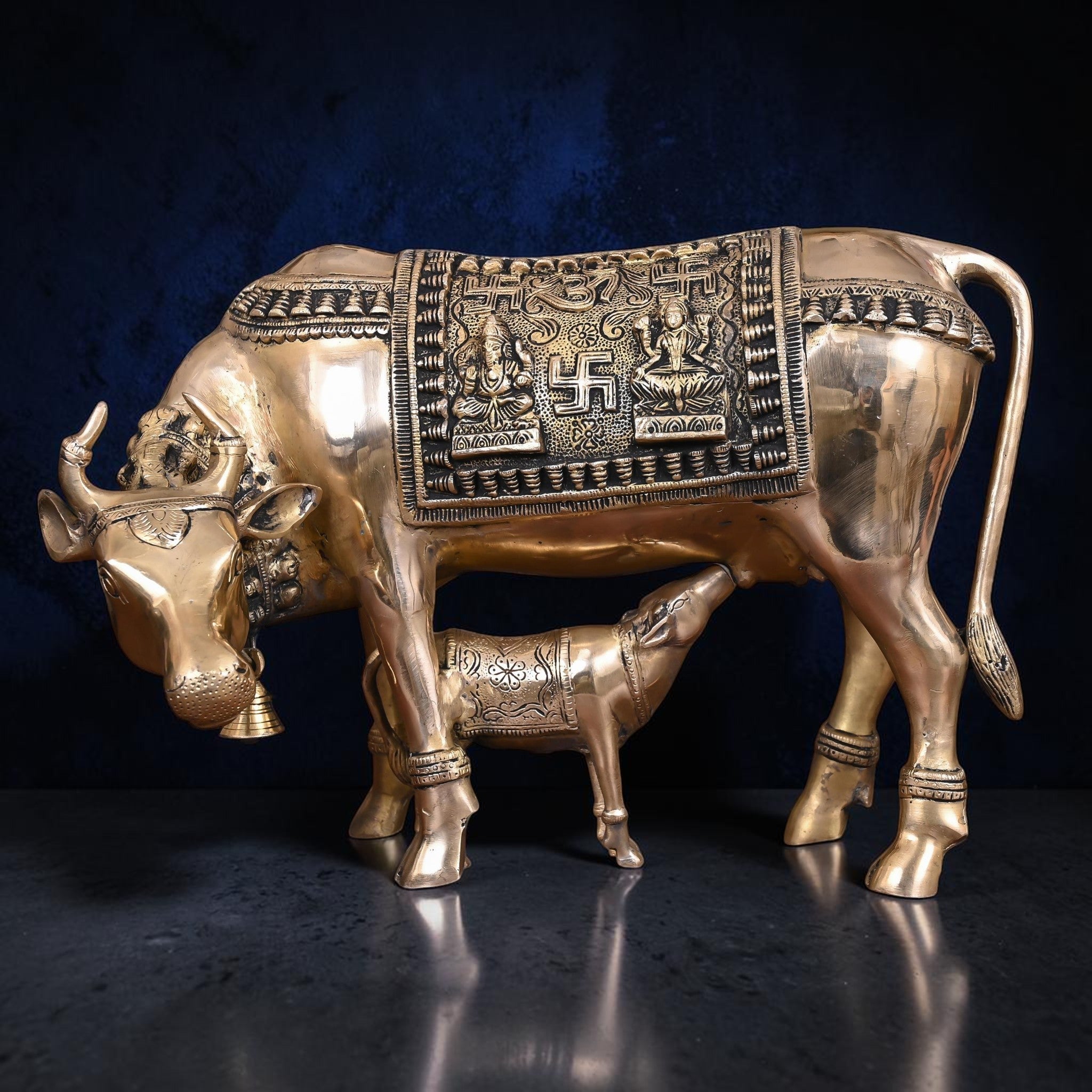 Handcrafted Brass Kamdhenu Cow with Calf Idol (11.5 Inch) | RoyalStuffs - Royalstuffs.com