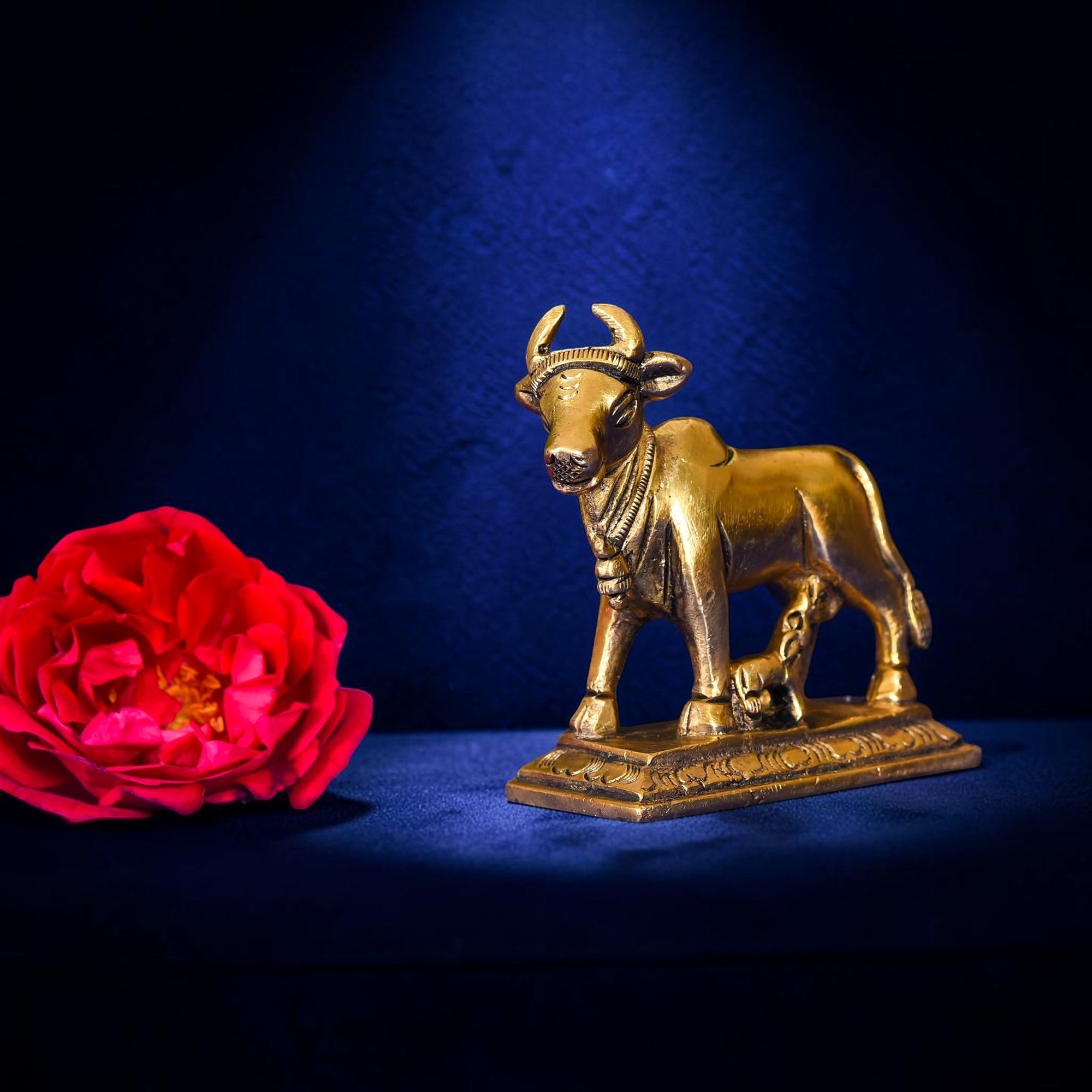 Handcrafted Brass Kamdhenu Cow with Calf Idol (2.3 Inch) | RoyalStuffs - Royalstuffs.com