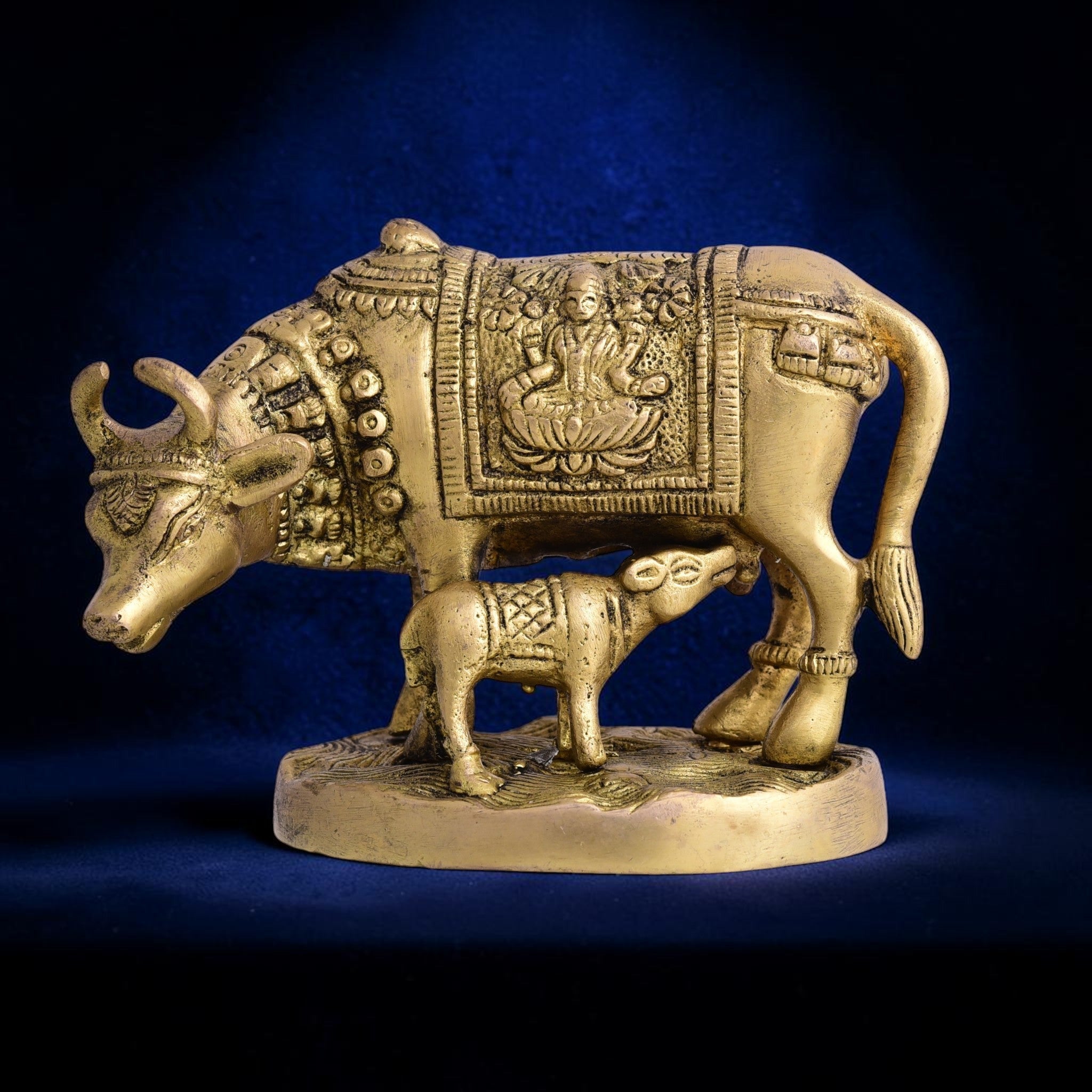 Handcrafted Brass Kamdhenu Cow with Calf Idol (4 Inch) | RoyalStuffs - Royalstuffs.com