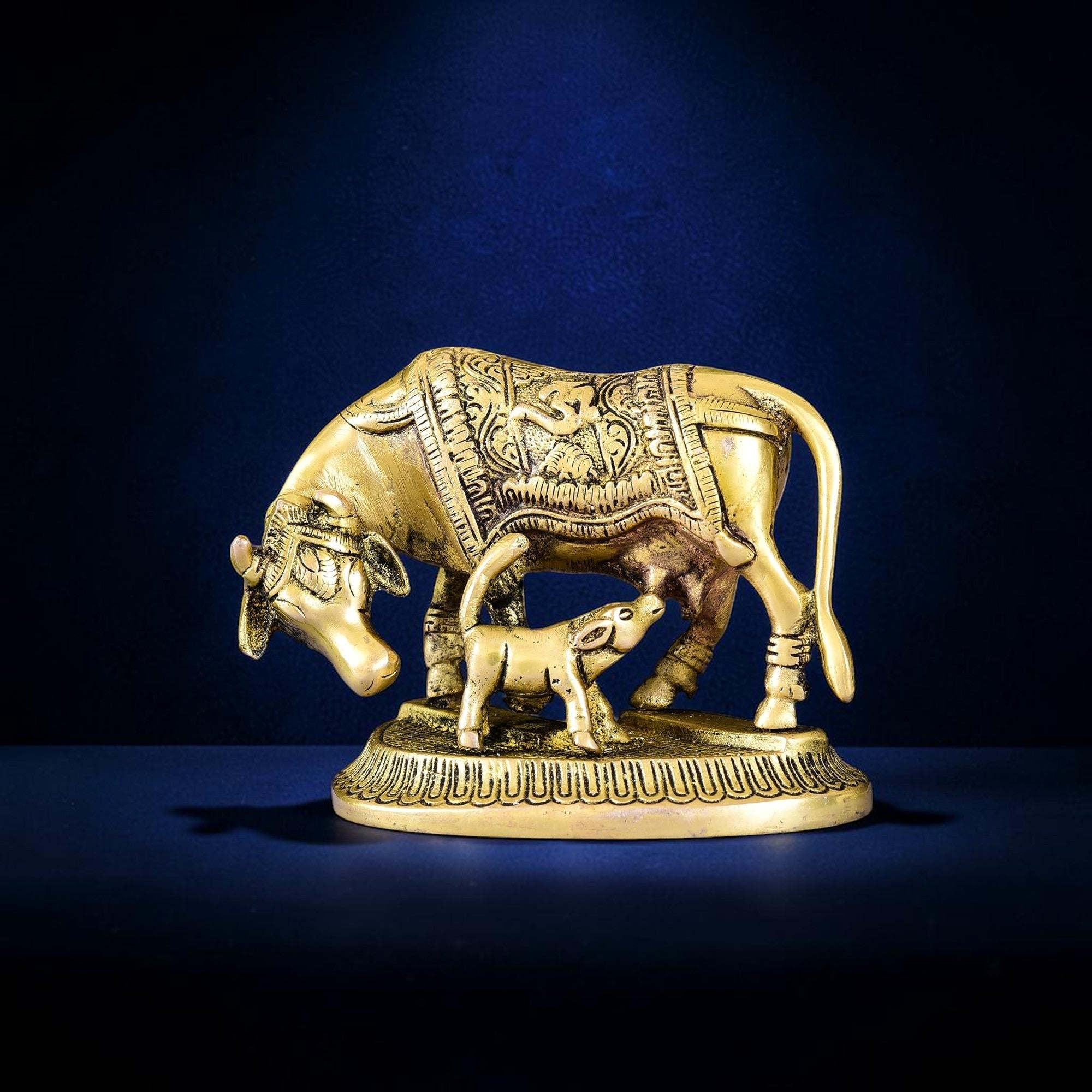 Handcrafted Brass Kamdhenu Cow with Calf Idol (4 Inch) | RoyalStuffs - Royalstuffs.com
