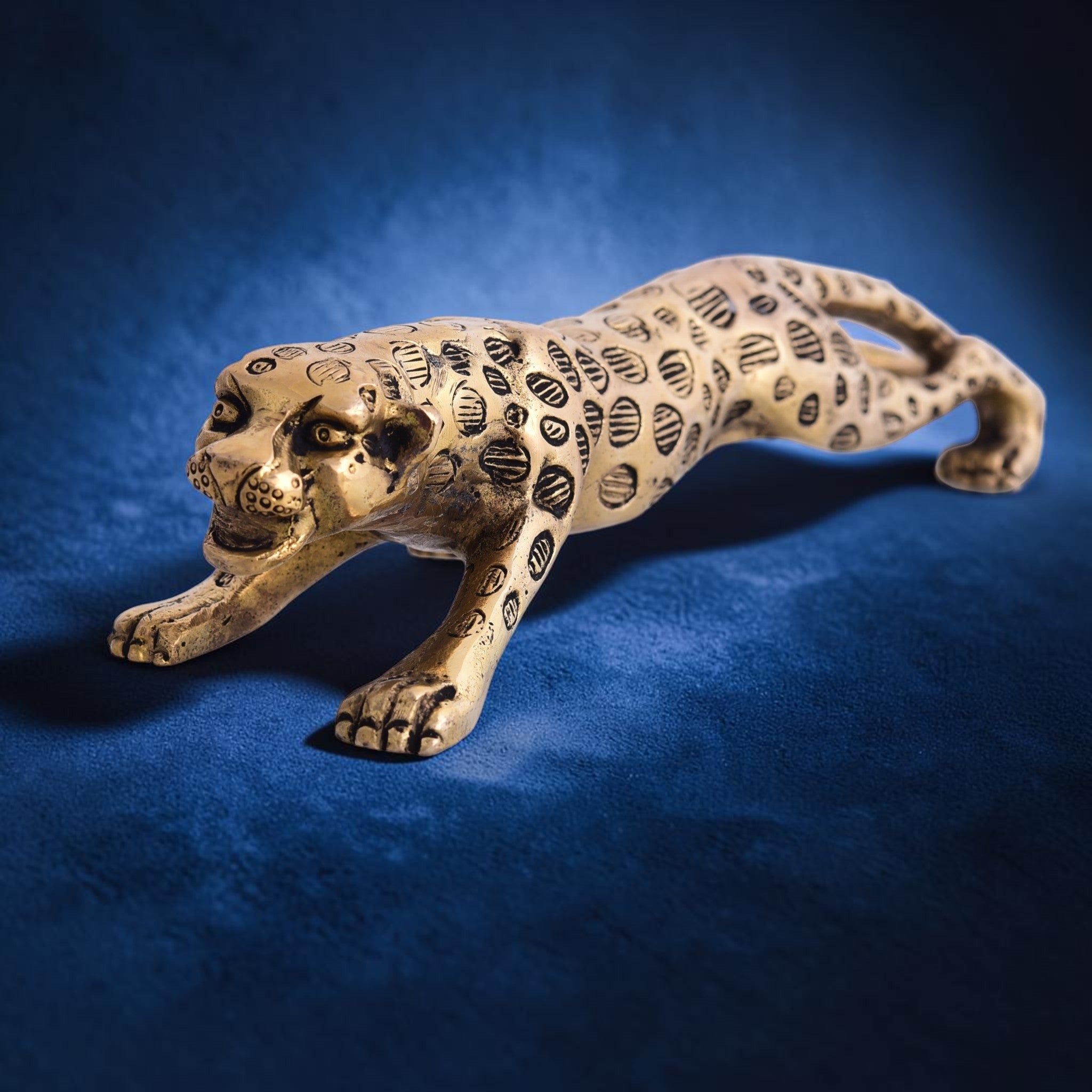 Handcrafted Brass Leaping Leopard Figurine | RoyalStuffs - Royalstuffs.com