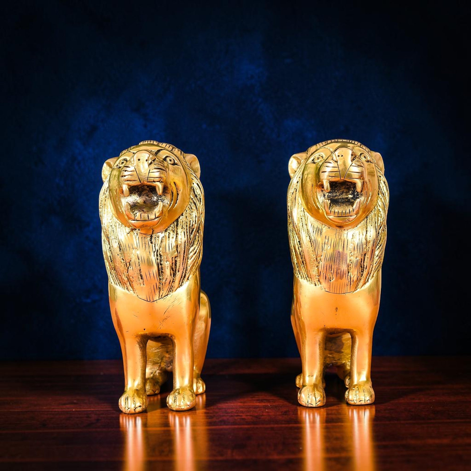 Handcrafted Brass Lion Statue Pair for Home Décor | RoyalStuffs - Royalstuffs.com
