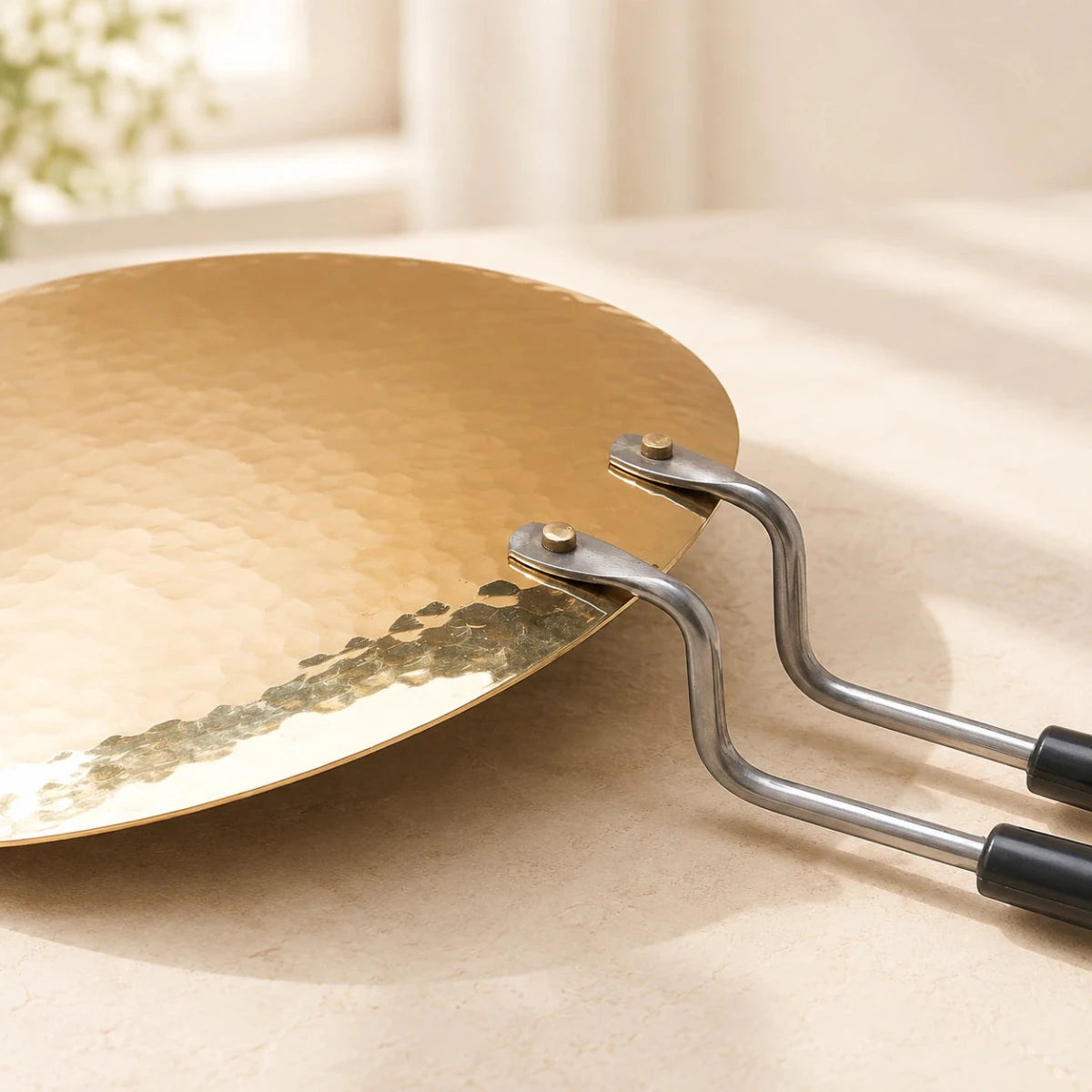Handcrafted Hammered Brass Tawa with Broad Handle | RoyalStuffs - Royalstuffs.com