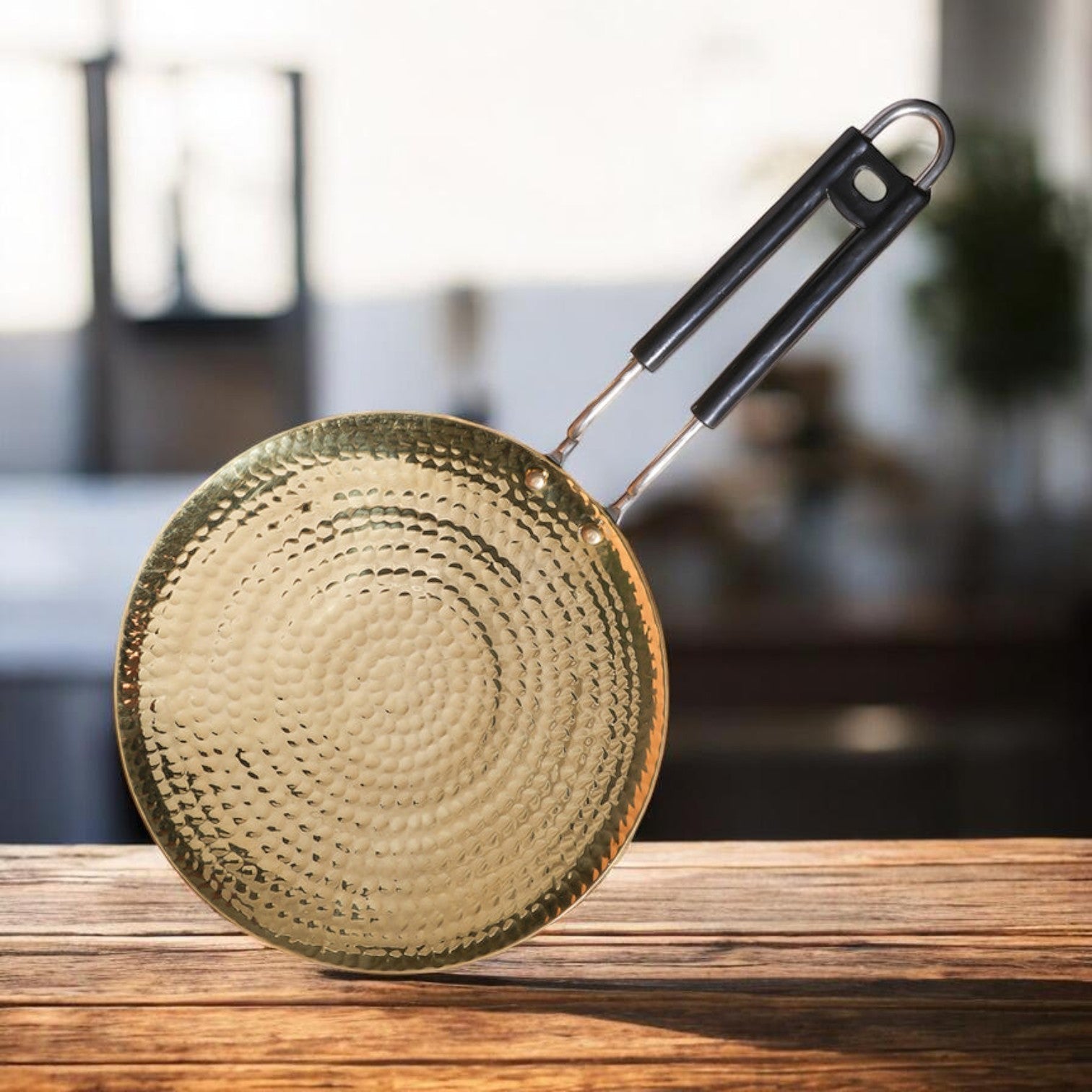 Handcrafted Hammered Brass Tawa with Broad Handle | RoyalStuffs - Royalstuffs.com