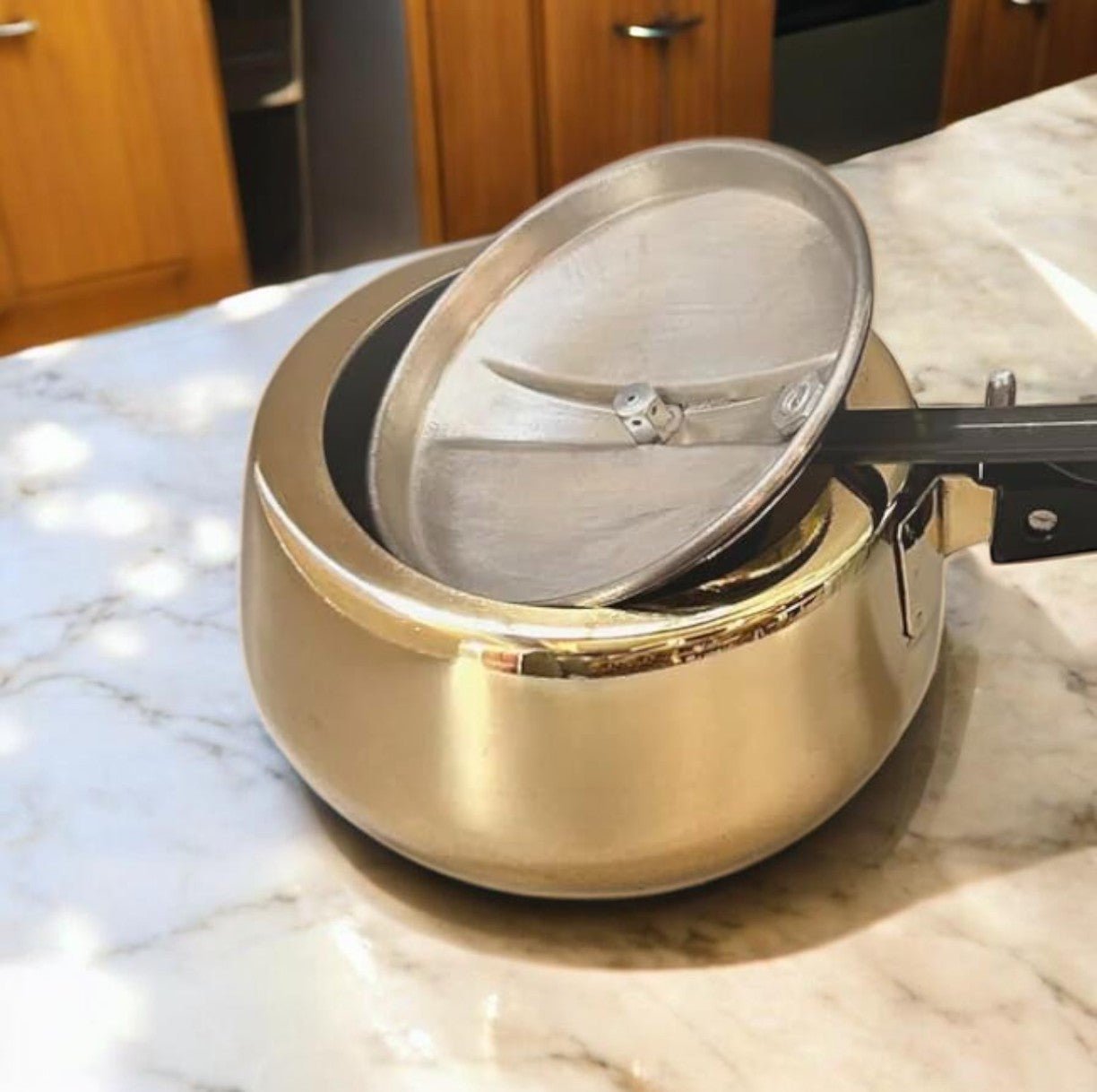 Handmade Brass Pressure Cooker with Kalai (Tin) Coating Inside – 2L, 3L & 5L - Royalstuffs.com