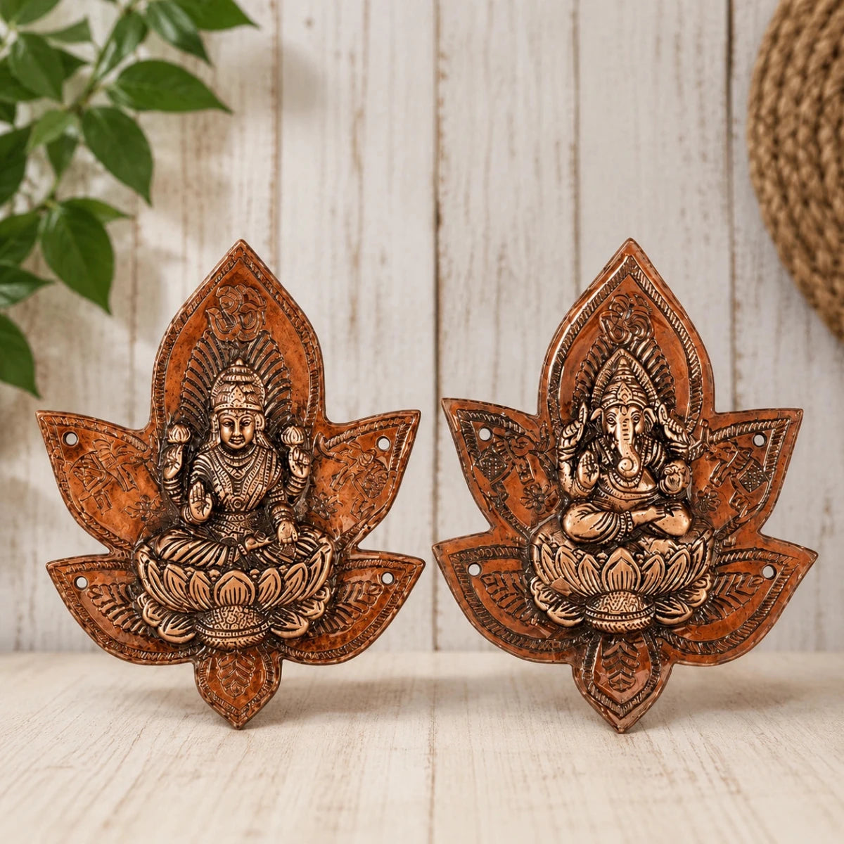 Heavy Brass Lakshmi Ganesh Patta Wall and Door Hanging Showpiece Brass Antique Unique Design - Royalstuffs.com