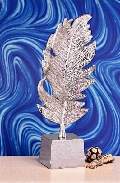 Modern Silver Color Shiny Polished Attractive Look Sculpture Handmade Aluminium Casted Tabletop - Royalstuffs.com