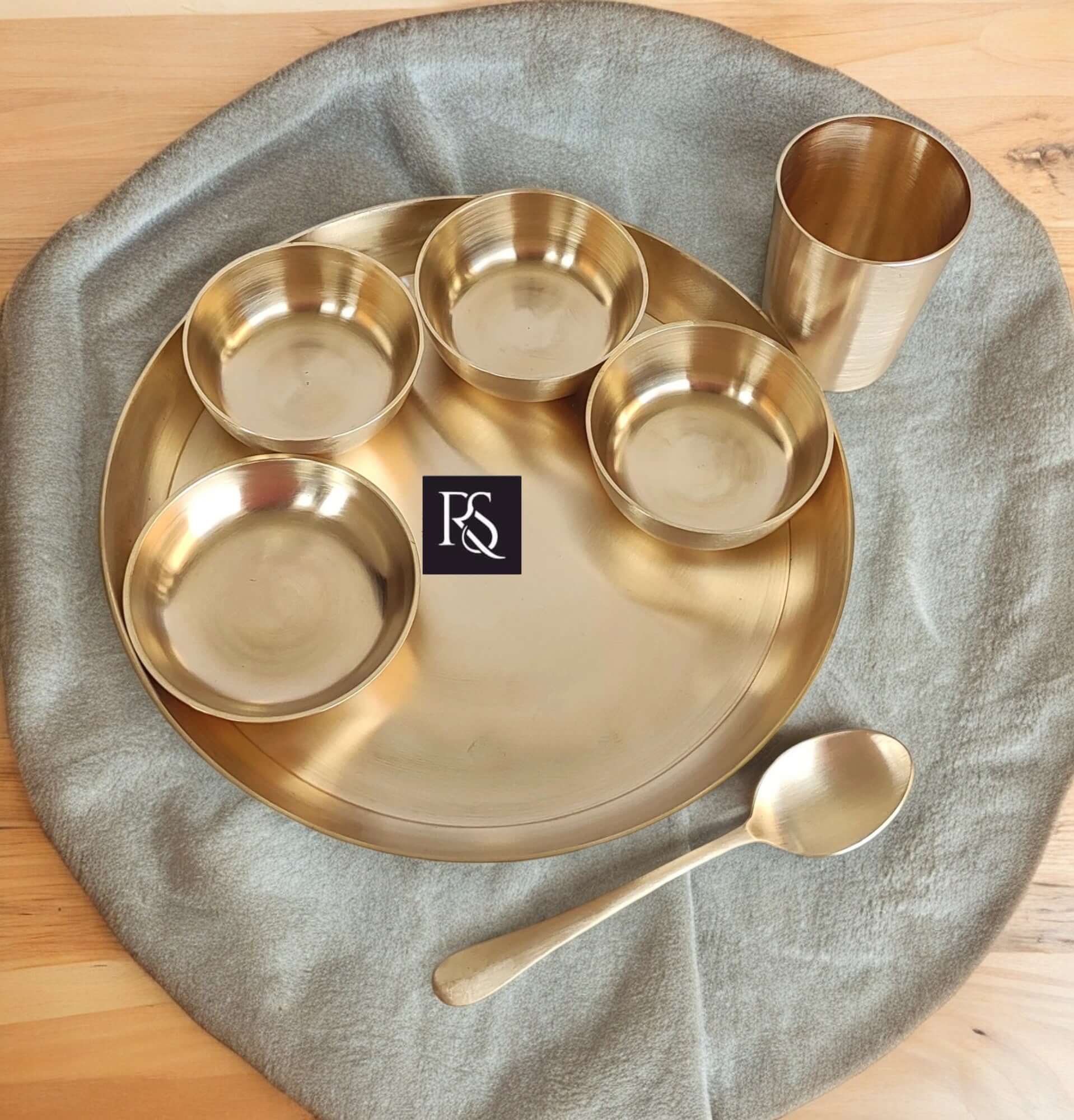 Pure Brass Matt Finish 7-Piece Dinner Set / Thali Set - Royalstuffs.com