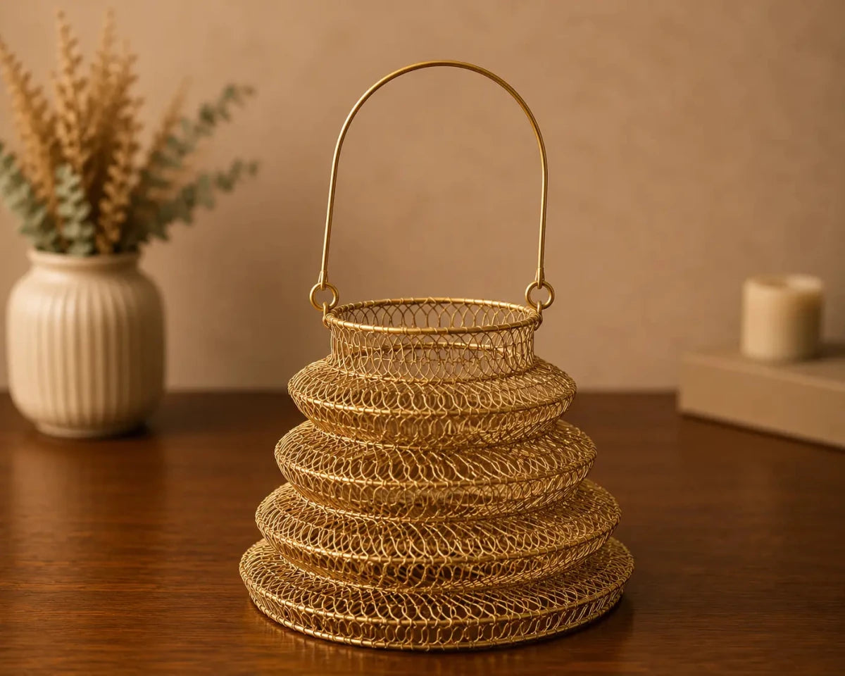 ROYALSTUFFS Metal Mesh wire Hamper Shagun Basket | Metal Big Basket/Gifts Hamper Basket/Serving Basket/Fruit Basket/Dry Fruit Basket/Packing Tray (Golden) - Royalstuffs.com