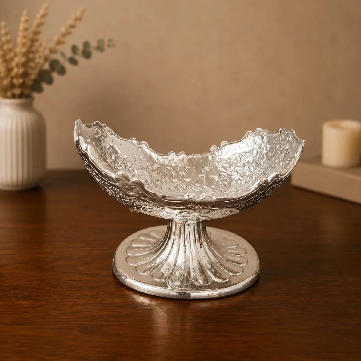 ROYALSTUFFS Silver Plated Gift Bowl Carved 12 X 8.5 X 7.5 Inch - Royalstuffs.com