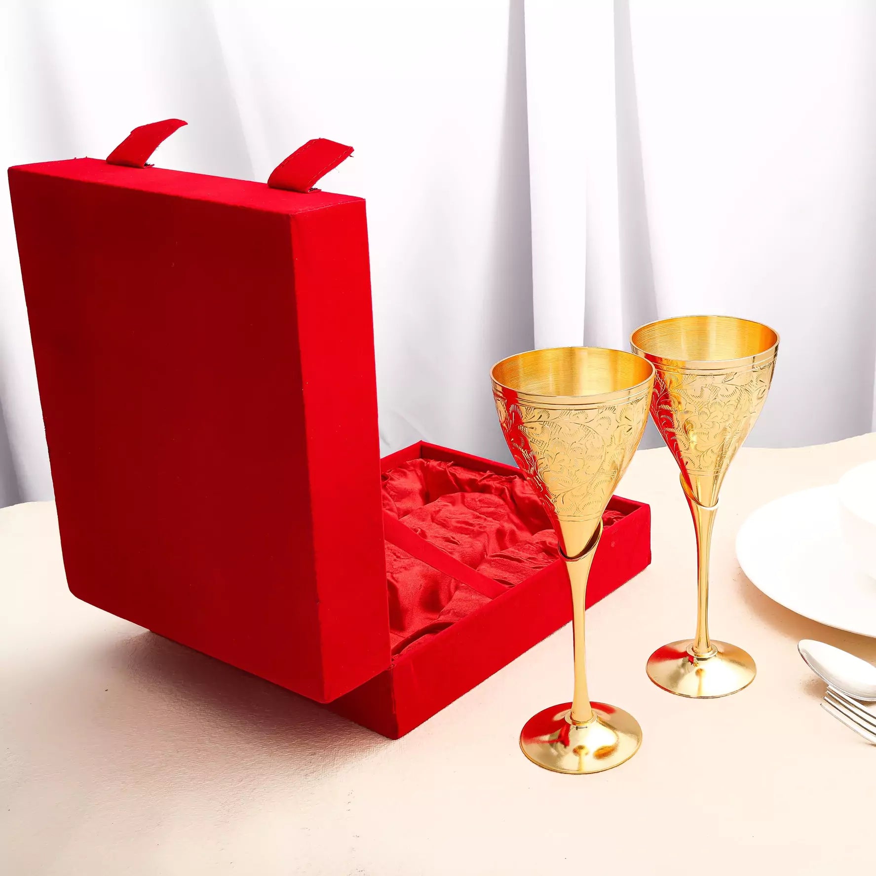 Royal Brass Wine Glass Drink Ware Set of 2 for Home, Clubs (Golden)