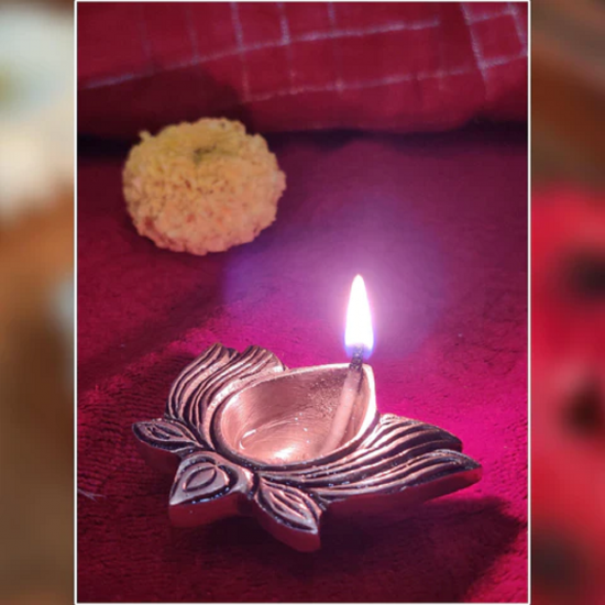 Indian Diwali Oil Lamp Pooja Diya Brass Light Puja Decorations Mandir Decoration Items Table Home Backdoor Decor Lamps Made in India Decorative Wicks Diyas /Lotus/ Kamal /Laxmi Vilakku Set of 8 - Gold